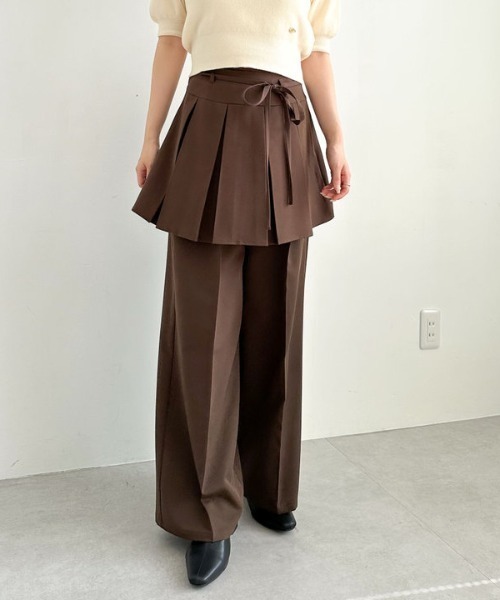 archives(アルシーヴ)の「プリーツスカート付レイヤードスラックス(その他パンツ・レディース・グレー/ブラウン・MEDIUM)」の4枚目の写真