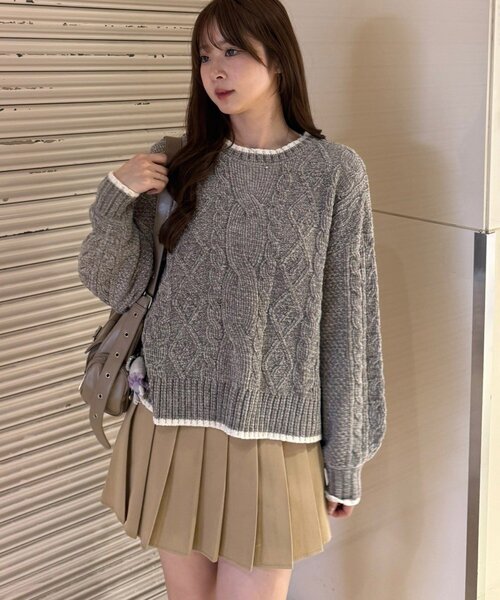 Another Branch olive des olive（アナザーブランチオリーブデオリーブ）の「ベロアモールケーブルプルオーバー（ニット/セーター・レディース・ラベンダー/イエロー/アイボリー/サックスブルー/グレー・FREE）」の13枚目の写真