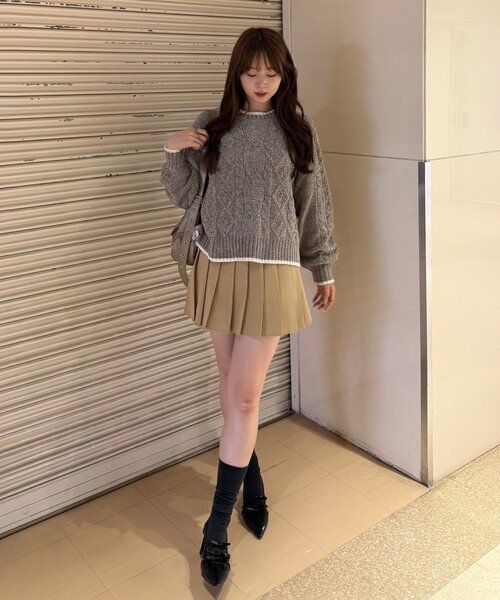 Another Branch olive des olive（アナザーブランチオリーブデオリーブ）の「ベロアモールケーブルプルオーバー（ニット/セーター・レディース・ラベンダー/イエロー/アイボリー/サックスブルー/グレー・FREE）」の20枚目の写真