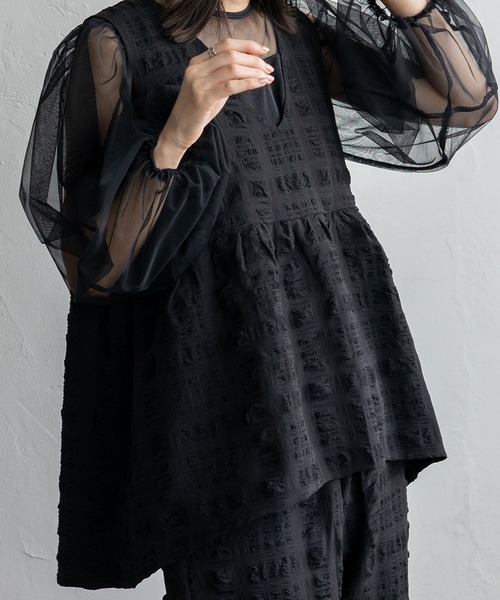 No Rule No Line（ノール－ルノーライン）の「Vネックノースリーブペプラムトップス セレモニー オケージョン 結婚式 セットアップ対応 カセットスタイル対応(別売り)（ベスト・レディース・ホワイト/ブラック・FREE）」の2枚目の写真