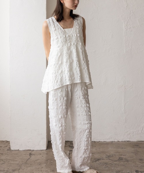 No Rule No Line（ノール－ルノーライン）の「Vネックノースリーブペプラムトップス セレモニー オケージョン 結婚式 セットアップ対応 カセットスタイル対応(別売り)（ベスト・レディース・ホワイト/ブラック・FREE）」の3枚目の写真