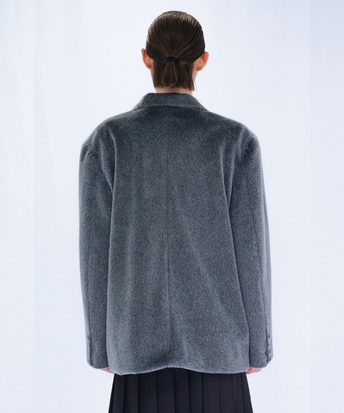 VIAVANDA(ヴィアヴァンダ)の「FUR DOUBLE JACKET(テーラードジャケット・レディース・グレー/ブラウン・FREE)」の9枚目の写真