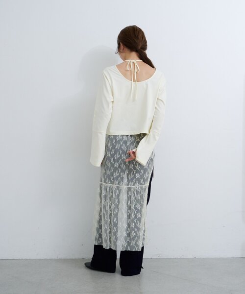 Kastane(カスタネ)の「【4色展開/無地&ボーダー】B ベルスリーブ2WAYカットトップス(Tシャツ/カットソー・レディース・ブラック/アイボリー/チャコールグレー/ブラウン・FREE)」の10枚目の写真