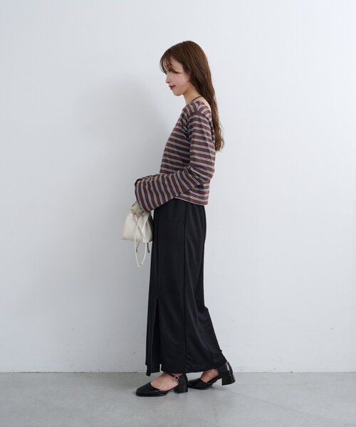 Kastane(カスタネ)の「【4色展開/無地&ボーダー】B ベルスリーブ2WAYカットトップス(Tシャツ/カットソー・レディース・ブラック/アイボリー/チャコールグレー/ブラウン・FREE)」の22枚目の写真