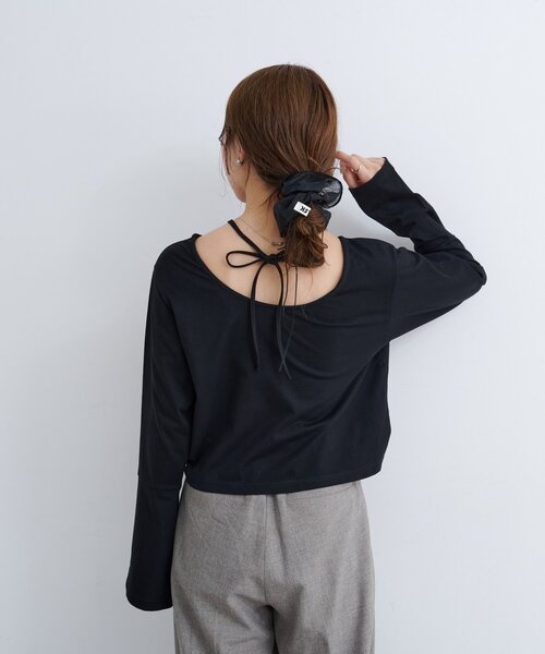 Kastane(カスタネ)の「【4色展開/無地&ボーダー】B ベルスリーブ2WAYカットトップス(Tシャツ/カットソー・レディース・ブラック/アイボリー/チャコールグレー/ブラウン・FREE)」の9枚目の写真