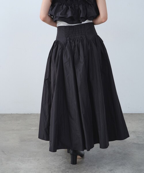 CODE A（コードエー）の「zip design volume skirt（スカート・レディース・ブラック/ダークブラウン・34/38/36）」の4枚目の写真