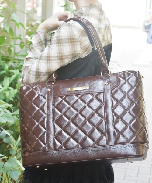 セール】キルティングトラベルボストン（ボストンバッグ）｜axes femme