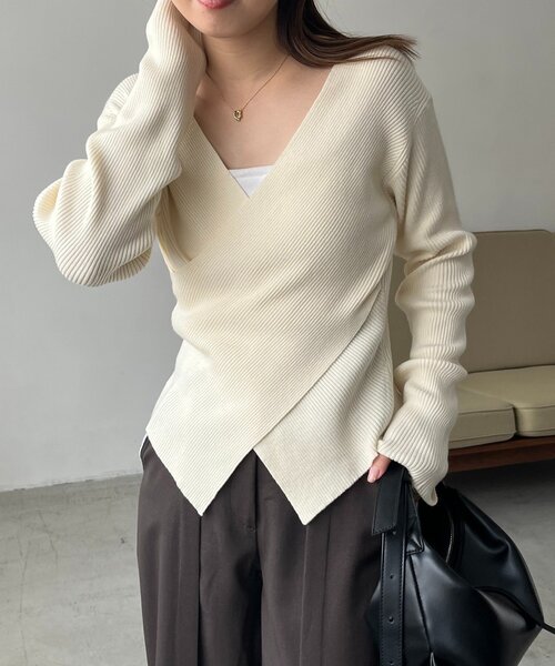 華奢見えが叶う】クロスVネックニット（ニット/セーター）｜CAPRICIEUX