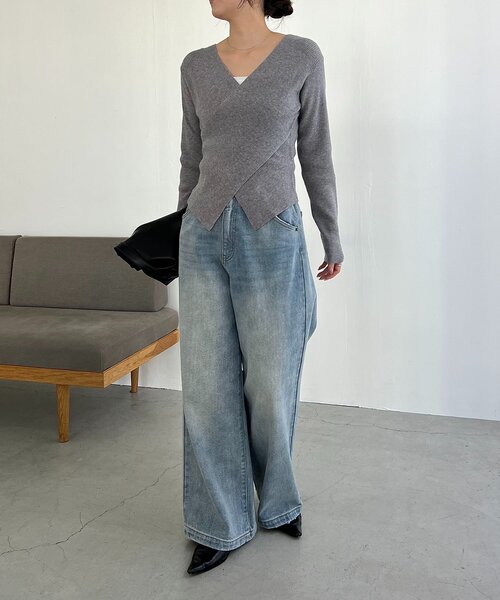 新色/ライトベージュ・グレー】クロスVネックニット（ニット/セーター