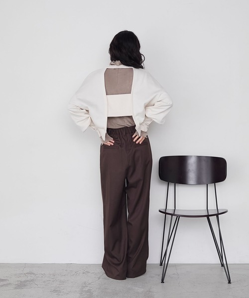 forksy.（フォルクシー）の「【forksy.】オープンバックロングカフススウェットプルオーバー（スウェット・レディース・ブラック/ブラウン/オートミール/ホワイト系・FREE）」の18枚目の写真