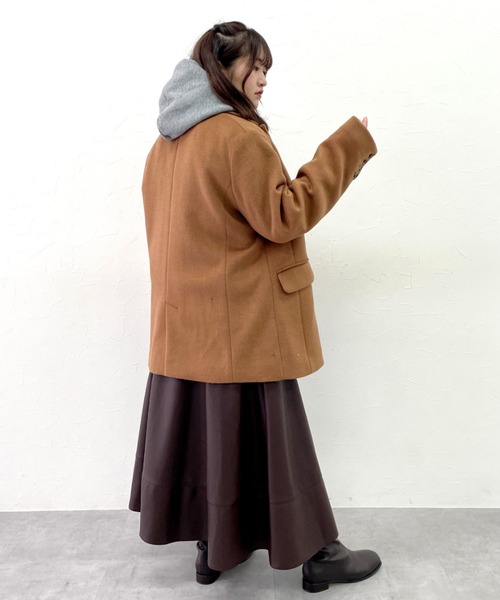 CHIC STYLE(シックスタイル)の「フェイクレザーフレアスカート<大きいサイズ有>シックスタイル(スカート・レディース・ブラック/ブラウン・3L/LL/L/M/5L/4L)」の6枚目の写真