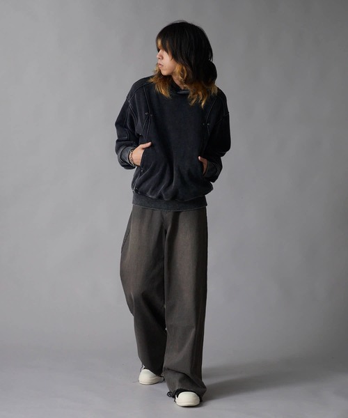 Theater code（シアターコード）の「Brushed Fleece Wash-Finished Pullover Hoodie / 裏起毛 ウォッシュ加工 プルオーバーパーカー 2026年 夏 夏服メンズ（パーカー・メンズ・ブラック/グレー・M/L）」の13枚目の写真