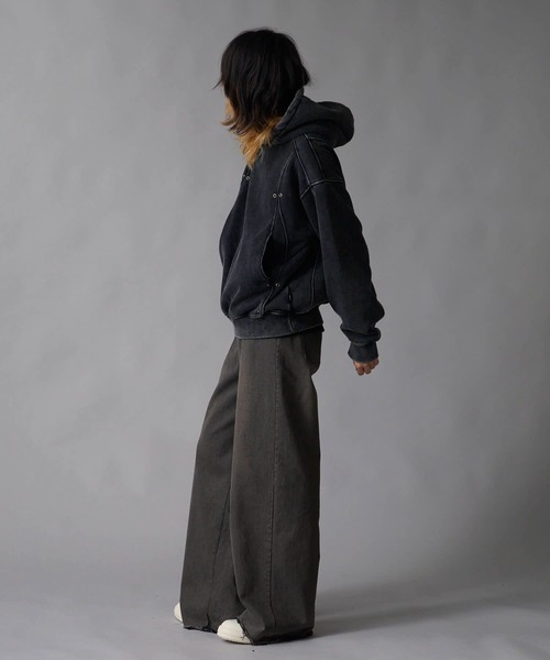 Theater code（シアターコード）の「Brushed Fleece Wash-Finished Pullover Hoodie / 裏起毛 ウォッシュ加工 プルオーバーパーカー 2026年 夏 夏服メンズ（パーカー・メンズ・ブラック/グレー・M/L）」の4枚目の写真