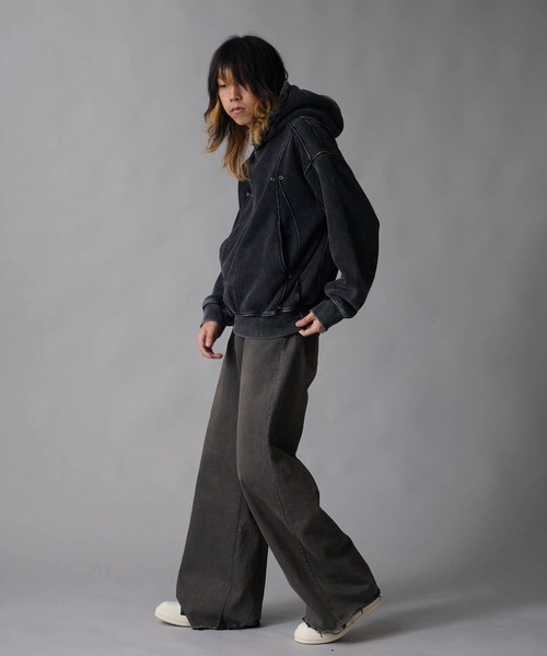 Theater code（シアターコード）の「Brushed Fleece Wash-Finished Pullover Hoodie / 裏起毛 ウォッシュ加工 プルオーバーパーカー 2026年 夏 夏服メンズ（パーカー・メンズ・ブラック/グレー・M/L）」の9枚目の写真