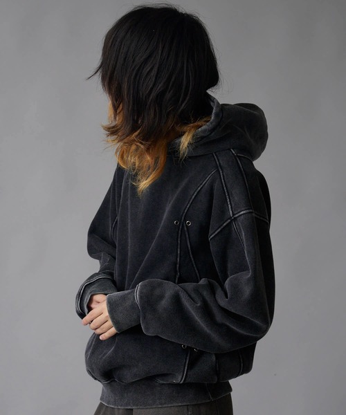 Theater code（シアターコード）の「Brushed Fleece Wash-Finished Pullover Hoodie / 裏起毛 ウォッシュ加工 プルオーバーパーカー 2026年 夏 夏服メンズ（パーカー・メンズ・ブラック/グレー・M/L）」の3枚目の写真