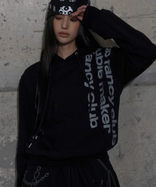 FANCY CLUB(ファンシークラブ)の「A'GEM/9 × .kom 『FANCY CLUB/ファンシークラブ』 BAYWATCH HOODIE/ベイウォッチプルオーバーパーカー(パーカー・レディース・ブラック/ホワイト・FREE)」の2枚目の写真