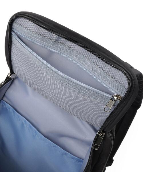 ITS'DEMO（イッツデモ）の「【10ポケット／A4】収納アドバイザーキルトリュック（バックパック/リュック・レディース・カーキ/ブラック/ナチュラル・00）」の9枚目の写真