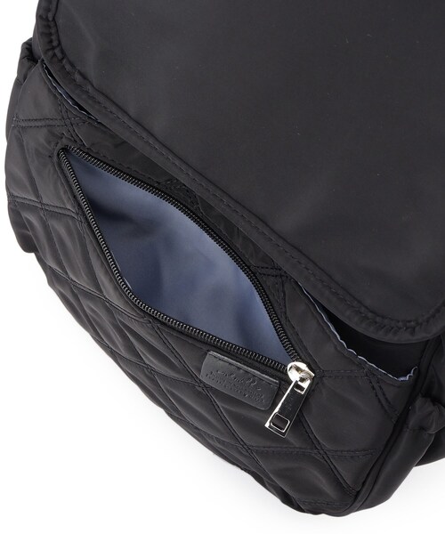 ITS'DEMO（イッツデモ）の「【10ポケット／A4】収納アドバイザーキルトリュック（バックパック/リュック・レディース・カーキ/ブラック/ナチュラル・00）」の11枚目の写真