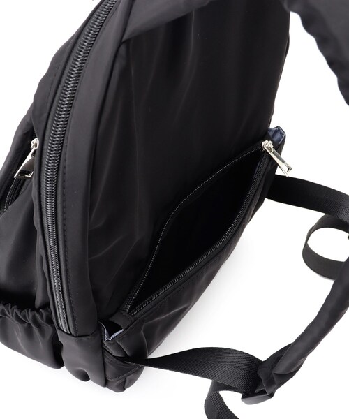 ITS'DEMO（イッツデモ）の「【10ポケット／A4】収納アドバイザーキルトリュック（バックパック/リュック・レディース・カーキ/ブラック/ナチュラル・00）」の13枚目の写真