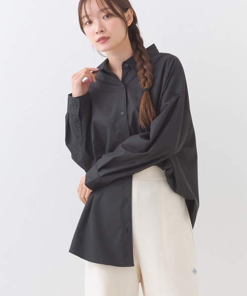 OMNES(オムネス)の「ブロードオーバーサイズレギュラーカラー 長袖シャツブラウス(シャツ/ブラウス・レディース・ブルー/ブラック/ライトベージュ/マルチ/ホワイト/ホワイト系その他・FREE)」の4枚目の写真