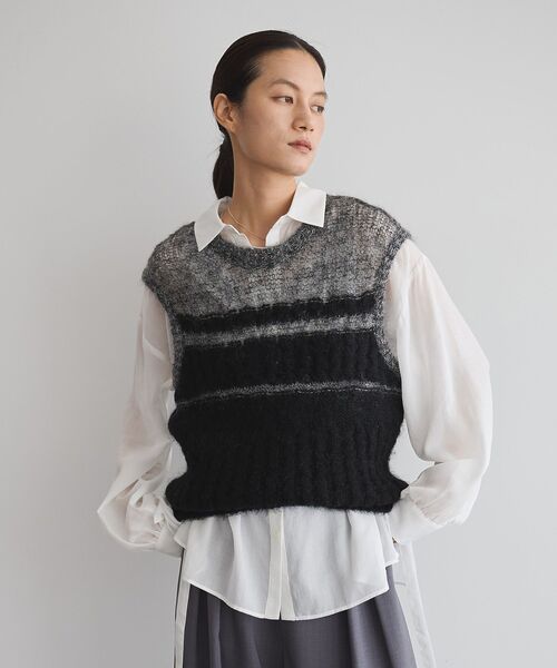 GARAGE OF GOOD CLOTHING（ガレージオブグッドクロージング）の「モヘア混ケーブル切り替えノースリーブプルオーバー（ニット/セーター・レディース・レッド/ライトグレー/カーキ/ブラック・FREE）」の2枚目の写真