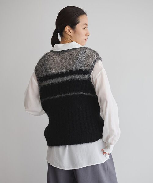 GARAGE OF GOOD CLOTHING（ガレージオブグッドクロージング）の「モヘア混ケーブル切り替えノースリーブプルオーバー（ニット/セーター・レディース・レッド/ライトグレー/カーキ/ブラック・FREE）」の19枚目の写真