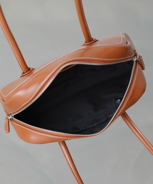 Bab（バブ）の「スクエアボストンバッグ（ボストンバッグ・レディース・ブラック/ブラウン・ONESIZE）」の5枚目の写真