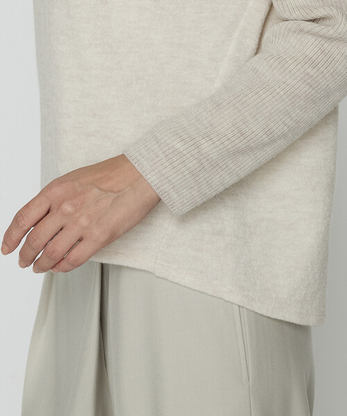 K.T KIYOKO TAKASE（キヨコタカセ）の「ウールブークレー  ボトルネックプルオーバー（Tシャツ/カットソー・レディース・トップグレー/グレー系その他/ブルー系その他/キナリ・9号）」の5枚目の写真