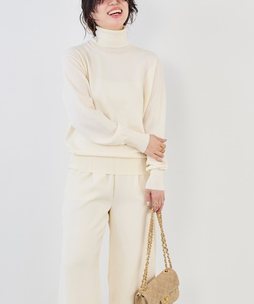 MICA&DEAL（マイカ＆ディール）の「16Gタートルネックプルオーバー〈アンサンブル対応〉（ニット/セーター・レディース・キャメル/レッド/ブラック/オフホワイト・FREE）」の10枚目の写真