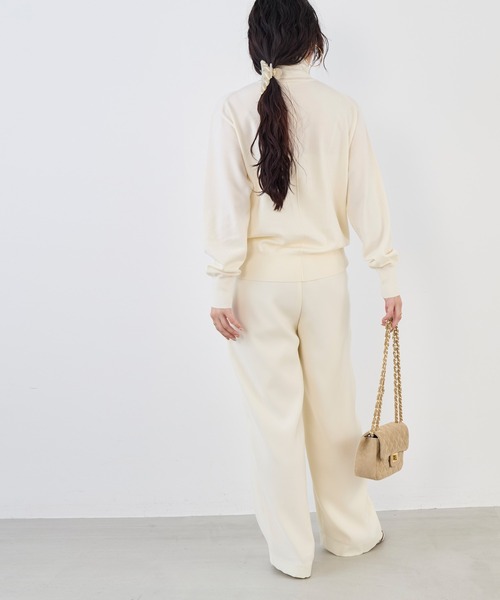 MICA&DEAL（マイカ＆ディール）の「16Gタートルネックプルオーバー〈アンサンブル対応〉（ニット/セーター・レディース・キャメル/レッド/ブラック/オフホワイト・FREE）」の11枚目の写真