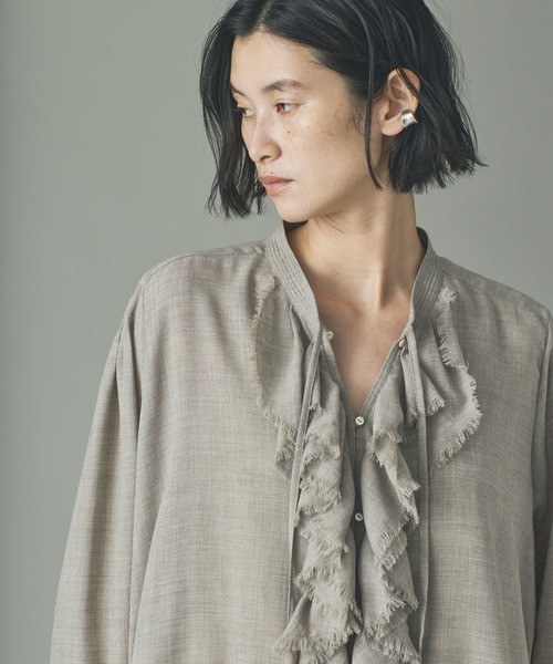 Curensology（カレンソロジー）の「Curensology(カレンソロジー)/ウールMIXビエラフリルブラウス（シャツ/ブラウス・レディース・ネイビー/ベージュ/オフホワイト・FREE）」の16枚目の写真