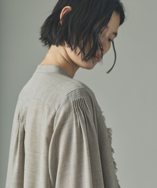 Curensology（カレンソロジー）の「Curensology(カレンソロジー)/ウールMIXビエラフリルブラウス（シャツ/ブラウス・レディース・ネイビー/ベージュ/オフホワイト・FREE）」の17枚目の写真