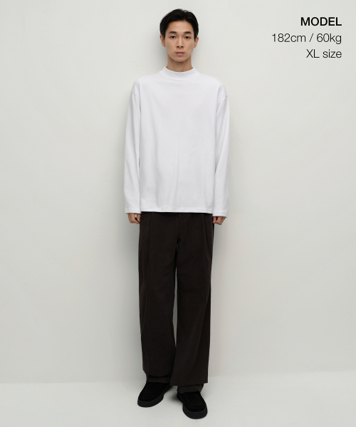 MUSINSA STANDARD（ムシンサスタンダード）の「[ヒートタンダード] モックネック長袖Tシャツ [ホワイト]（Tシャツ/カットソー・メンズ・その他・X-LARGE/XX-LARGE/XXX-LARGE/SMALL/MEDIUM/LARGE）」の2枚目の写真