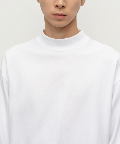 MUSINSA STANDARD（ムシンサスタンダード）の「[ヒートタンダード] モックネック長袖Tシャツ [ホワイト]（Tシャツ/カットソー・メンズ・その他・X-LARGE/XX-LARGE/XXX-LARGE/SMALL/MEDIUM/LARGE）」の4枚目の写真