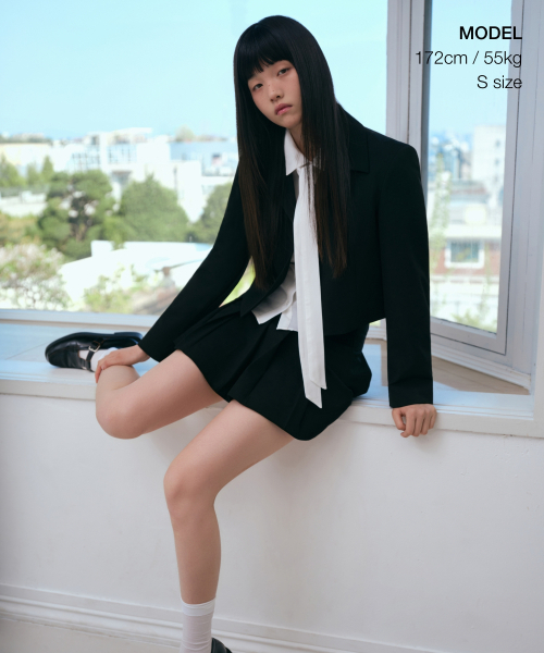 MUSINSA STANDARD WOMAN（ムシンサスタンダードウーマン）の「ウィメンズオープンカラークロップブレザー[ブラック]（テーラードジャケット・レディース・その他・MEDIUM/LARGE/X-SMALL/SMALL）」の2枚目の写真