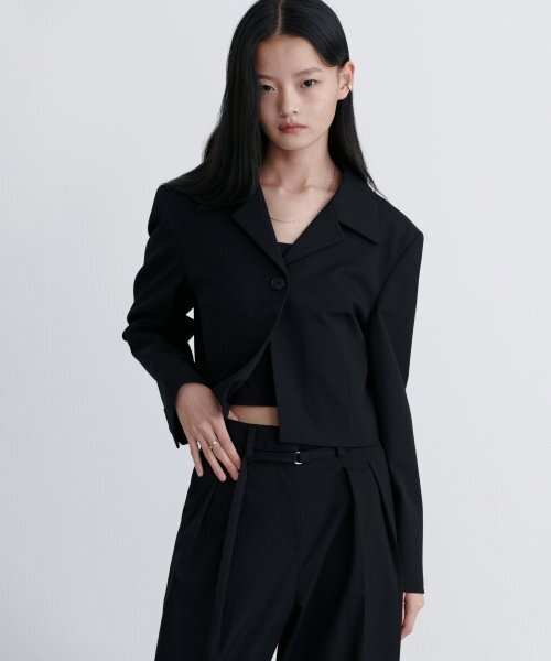 MUSINSA STANDARD WOMAN（ムシンサスタンダードウーマン）の「ウィメンズオープンカラークロップブレザー[ブラック]（テーラードジャケット・レディース・その他・MEDIUM/LARGE/X-SMALL/SMALL）」の6枚目の写真