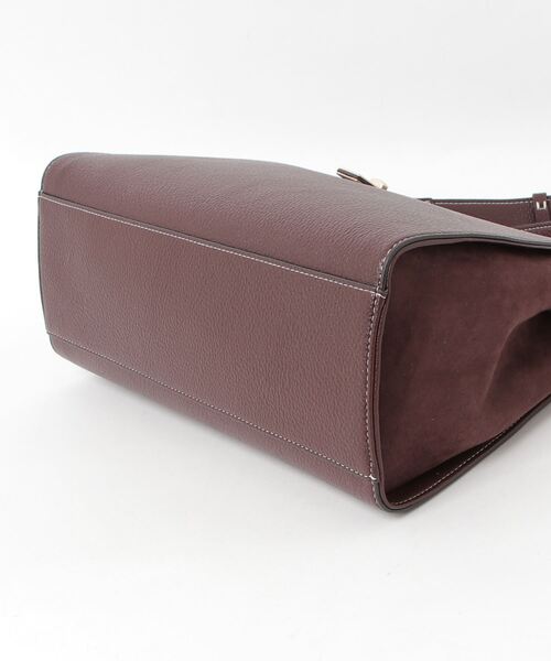 Guess(ゲス)の「RUDIE Satchel ハンドバッグ(ハンドバッグ・レディース・ブラウン・ONE SIZE)」の7枚目の写真