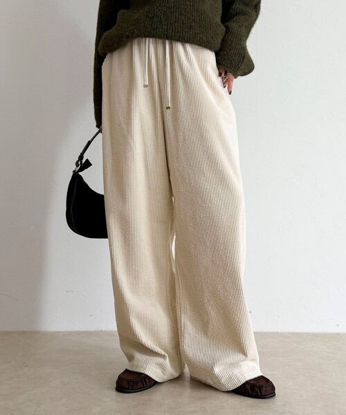 fredy emue（フレディエミュ）の「コーデュロイドロストイージーパンツ（その他パンツ・レディース・ブラック/オフホワイト/ベージュ・36/38）」の17枚目の写真
