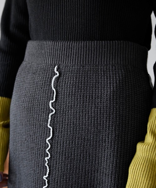 pocket（ポケット）の「配色メロー2wayニットスカート（スカート・レディース・チャコールグレー・FREE）」の19枚目の写真