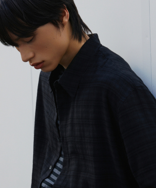 LEIRE（ルアール）の「ブレンドツートンチェックシャツ[ブラック]（シャツ/ブラウス・メンズ・その他・MEDIUM/LARGE/X-LARGE）」の2枚目の写真