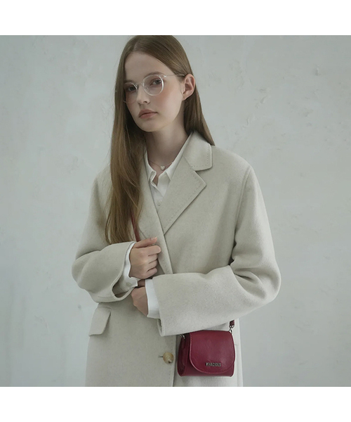 Vivacious(ビバシャス)の「Mini Square Cross Bag - 5COL(メッセンジャーバッグ・レディース・ブラック/ピンク/レッド/シルバー/ブラウン・FREE)」の4枚目の写真