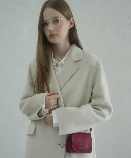 Vivacious(ビバシャス)の「Mini Square Cross Bag - 5COL(メッセンジャーバッグ・レディース・ブラック/ピンク/レッド/シルバー/ブラウン・FREE)」の6枚目の写真