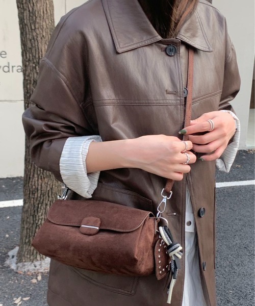 FINEnough(ファインナフ)の「フリンジチャーム&ハートチャーム2WAYショルダーバッグ(ショルダーバッグ・レディース・ブラウン/キャメル/ベージュ・FREE)」の17枚目の写真