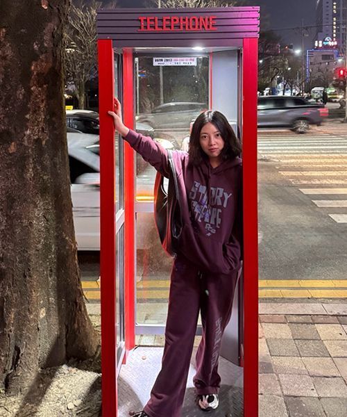 PIECEMAKER(ピースメーカー)の「STARRY STEPPE DONKEY HOODIE (BURGUNDY)(パーカー・レディース・その他・MEDIUM/LARGE)」の2枚目の写真