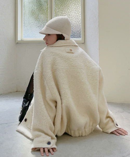 SLOWLOLLI（スローローリ）の「Soft breeze boucle coat_2 Colors（トレンチコート・レディース・アイボリー/ブラウン・FREE）」の5枚目の写真