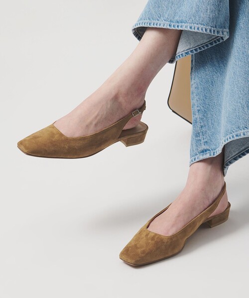 UNITED ARROWS(ユナイテッドアローズ)の「スエード スリングバック サンダル(サンダル・レディース・ブラック/ブラウン系・35h/37/36/37h/35/38/36h)」の6枚目の写真