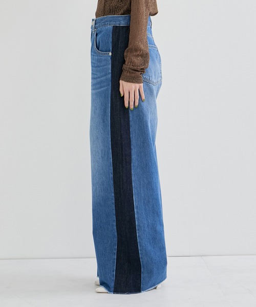 le cercle ADAM ET ROPE'(ルセルクルアダムエロペ)の「【LANCER/ランサー】2TONE REMAKED PANTS(デニムパンツ・レディース・ブラック系その他/ブルー系その他5・FREE)」の11枚目の写真