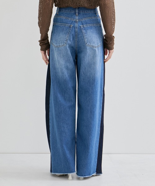le cercle ADAM ET ROPE'(ルセルクルアダムエロペ)の「【LANCER/ランサー】2TONE REMAKED PANTS(デニムパンツ・レディース・ブラック系その他/ブルー系その他5・FREE)」の12枚目の写真