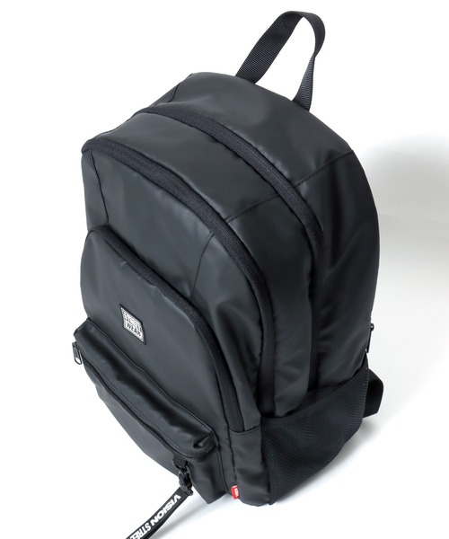 VISION STREET WEAR（ヴィジョンストリートウェア）の「VISION STREET WEAR（ヴィジョンストリートウェア）4TIER BACKPACK/ワンポイントロゴ バックパック/リュック（バックパック/リュック・メンズ・ブラック系1/ブラック系3/ブラック系2・FREE）」の13枚目の写真