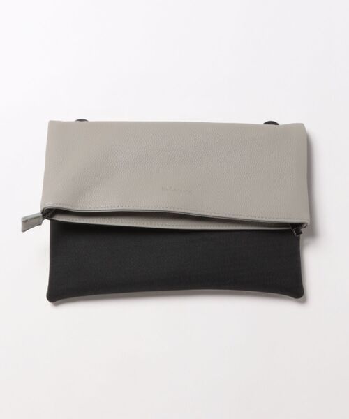 m.f.editorial(エムエフエディトリアル)の「クラッチ バッグ メンズ 鞄 2WAY ショルダー 合成皮革 コンビ 切替 杢ポリ×サフィアーノ 型押し(クラッチバッグ・メンズ・ブラック/グレー系その他2・FREE)」の10枚目の写真